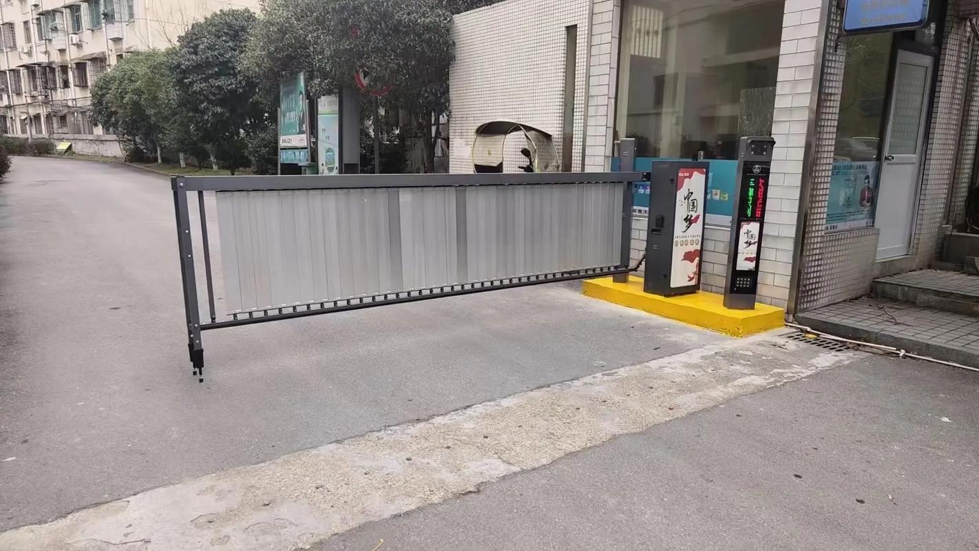 智慧通行新篇章 看得見(jiàn)的好產(chǎn)品——人臉識(shí)別門禁與停車場(chǎng)管理系統(tǒng)